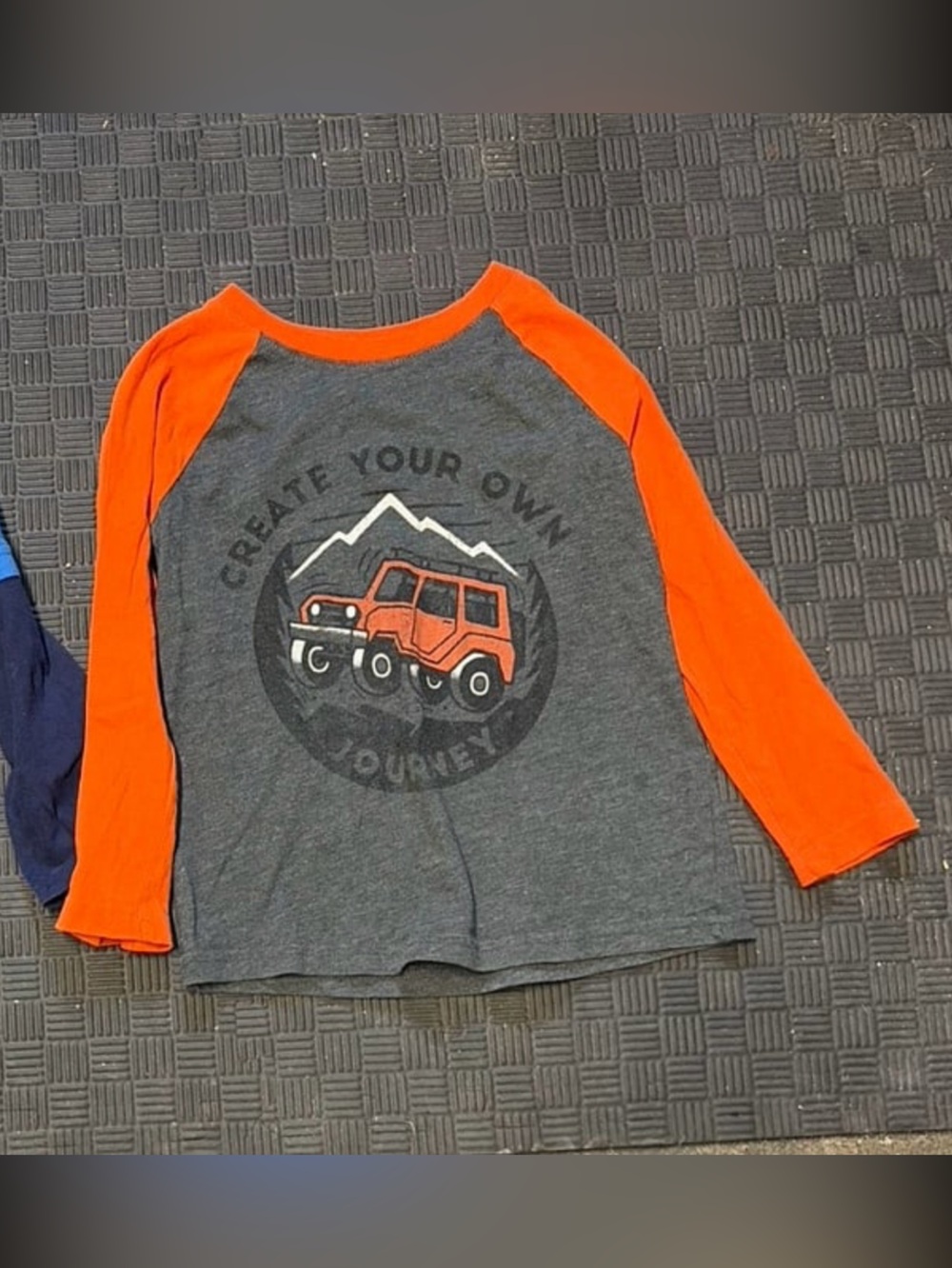 jumping beans Gray and Orange Raglan Long Sleeve Tee with Jeep Graphic boys 4